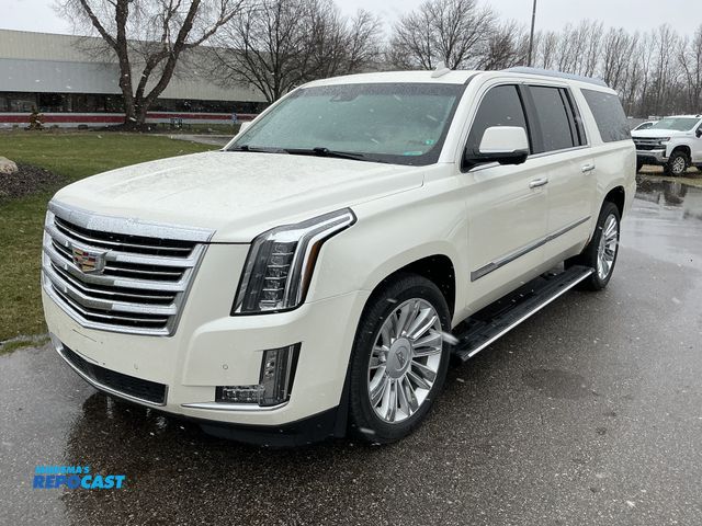 Lot 2-43704 - 2015 Cadillac Escalade ESV Platinum 4WD SUV 4x4