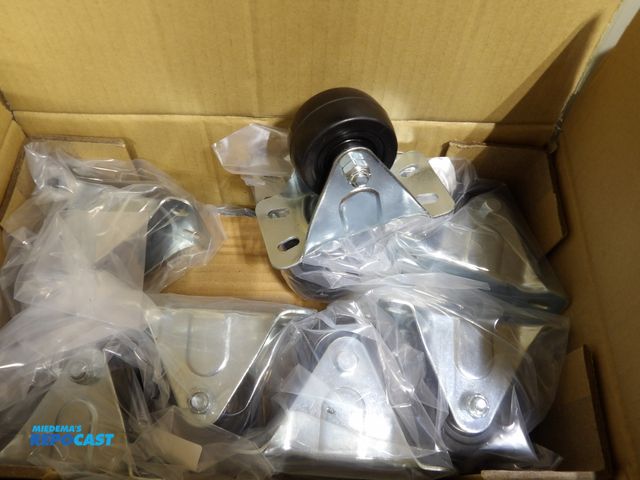 Lot 2-53070 - lot of (24) new plate caster, rigid rubber, 2-1/2 wheel dia., 1-1/4" wheel wd, #1UKV2