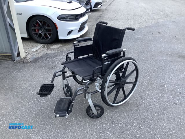 Lot 2-93407 - Breezy Ultra 4 B2018ZHAPDSAT Compact Wheelchair, 250lb Capacity