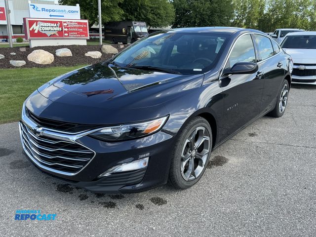 Lot 2-31303 - 2023 Chevrolet Malibu 1LT Sedan FWD