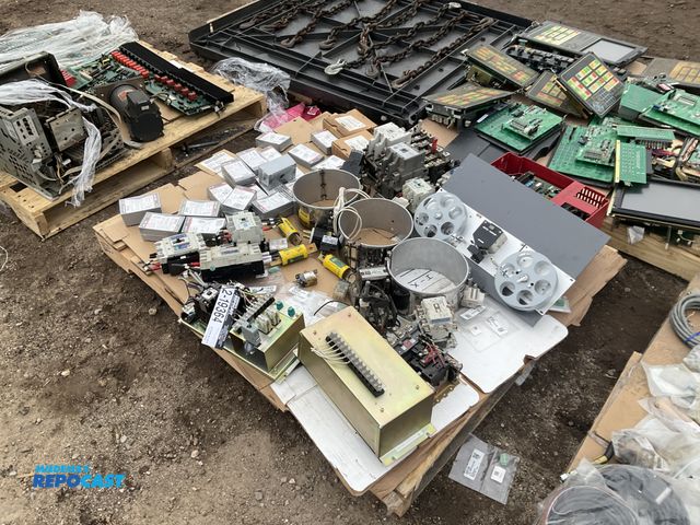 Lot 2-19364 - Large lot of various outlet boxes, contractors, and other electrical.