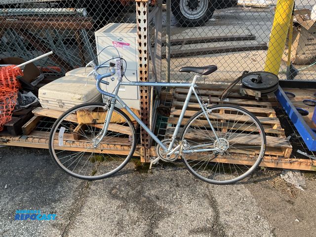 Lot 2-18012 - Schwinn Super Sport Bike, Continental Ultra Sport (700x25c)
