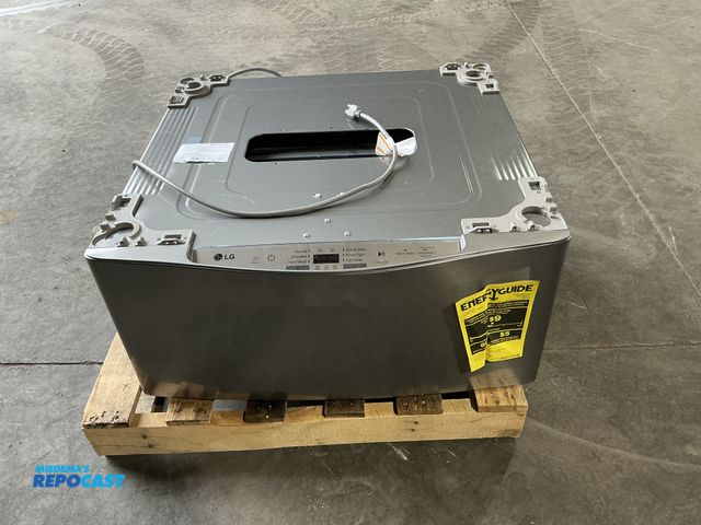 Lot 2-46432 - Scratch & Dent LG Sidekick Pedestal Washer WD200CV Washer