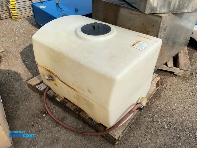 Lot 2-75723 - 100 Gallon Plastic Tank