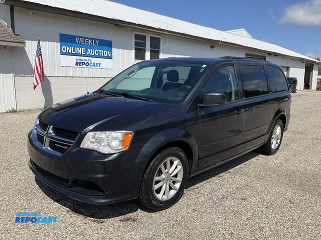 Lot 2-61920 - 2014 Dodge Grand Caravan SXT Mini Van FWD