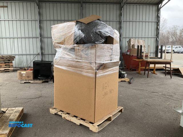 Lot 2-60821 - Lot of (8) Class 1 Flexible Duct wrap insulation, R6 and R8, various sizes including 14",7,6,8 and 4...