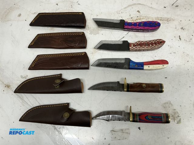 Lot 2-92625 - Lot of (5) Collectible 4” blade Damascus Knives w/ leather sheathes