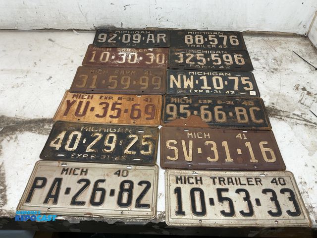 Lot 2-74488 - Lot of (12) Old Vintage Michigan License Plates
