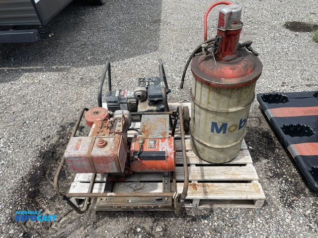Lot 2-72744 - One lot of 2 used generators, and 1 pneumatic grease pump.Homelite HL 2500 Gas Powered Recoil Start ...