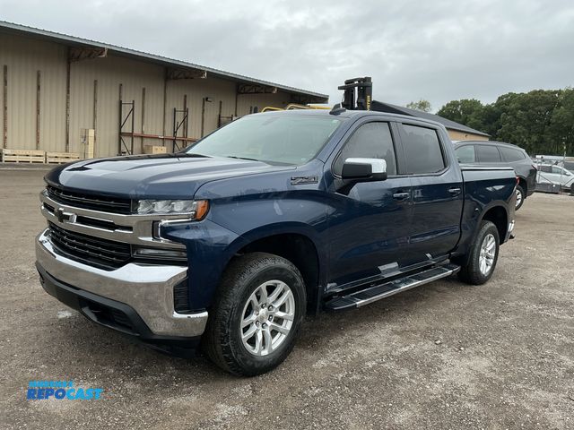 Lot 2-90953 - 2022 Chevrolet Silverado 1500 LT Crew Cab 4WD Crew Cab Standard Box Pickup Truck 4x4