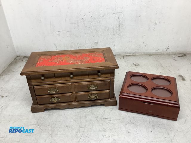 Lot 2-73404 - Lot of (2) jewelry boxes (sizes: 13”x6.5”x7.5”H and 8”x7”x3”H) and various jewelry including necklac...