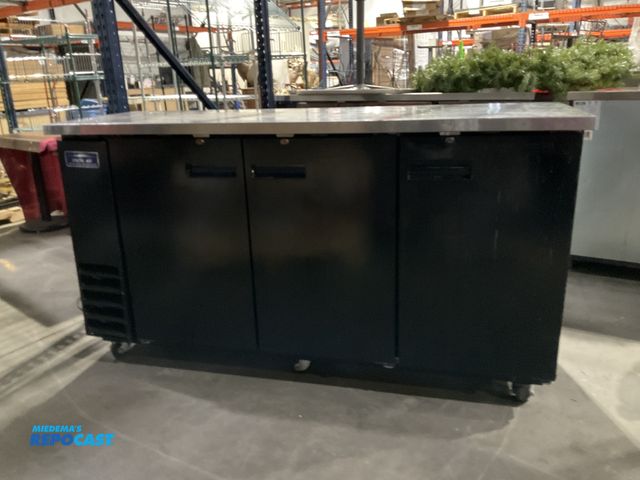 Lot 2-55038 - Arctic Air ABB72Z Refrigerated Cabinet Arctic Air,  3-door refrigerated cabinet with stainless steel...