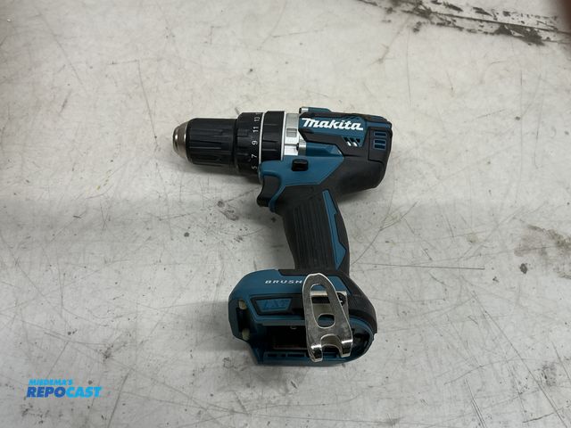 Lot 2-74688 - Makita  xph12z 18V LXT Lithium-Ion Brushless Cordless Hammer Driver-Drill Battery Powered