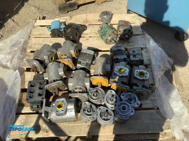 Lot 2-34797 - Skid Lot of Assorted Small Motors