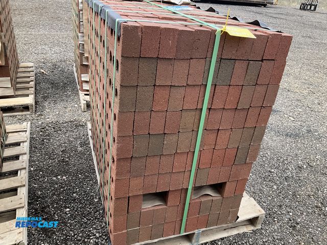 Lot 2-91534 - Belden Brick Company (1) Pallet of MOD RUBIGO BLD VEL 082527 Rubigo Red Velour Brick