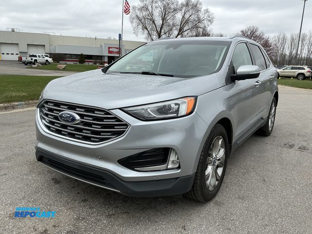 Lot 2-14315 - 2020 Ford Edge Titanium SUV FWD