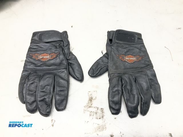 Lot 2-74182 - Harley Davidson Size XL Leather Motorcycle Gloves