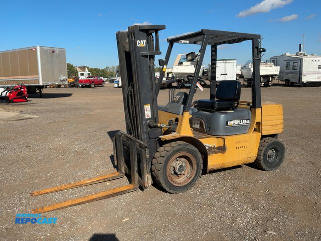 Lot 2-41596 - Caterpillar DP30 Diesel Forklift