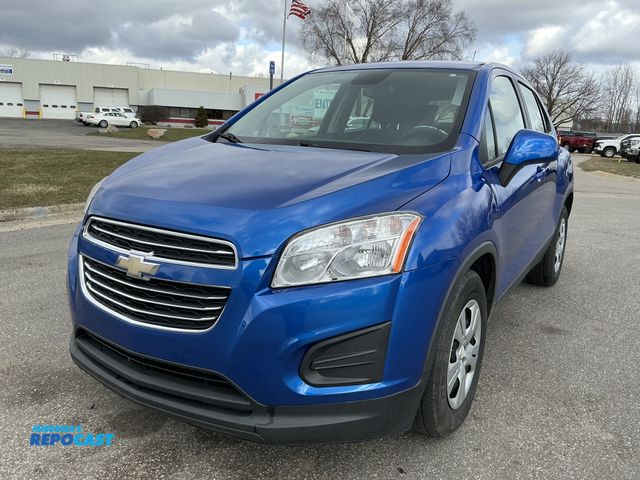 Lot 2-43642 - 2016 Chevrolet Trax LS SUV FWD