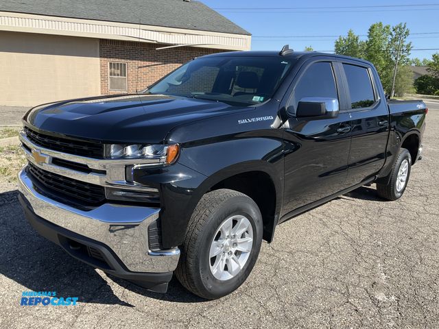 Lot 2-91232 - 2021 Chevrolet Silverado 1500 LT Crew Cab Crew Cab Standard Box Pickup Truck 4x4