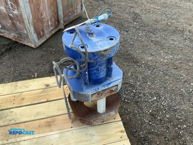 Lot 2-40662 - Voss TD-TYPE85 Hydraulic Tool for installation of collared rings for Zako Flared Flanges, no hydraul...