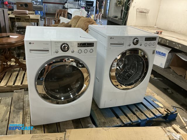 Lot 2-76955 - LG . Washer & Dryer Set Direct drive washing machine model#WM2650HWA and a sensor dry dryer model#DL...