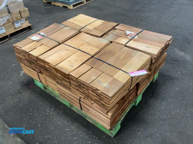 Lot 2-21134 - (10) Bundles of Star Lumber Red Cedar Shingles, Number 2 Grade, 18"x5/2-1/4