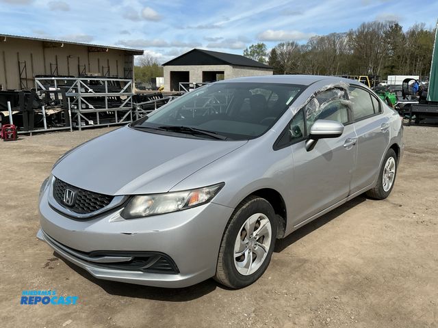 Lot 2-90111 - 2015 Honda Civic LX Sedan CVT Sedan FWD