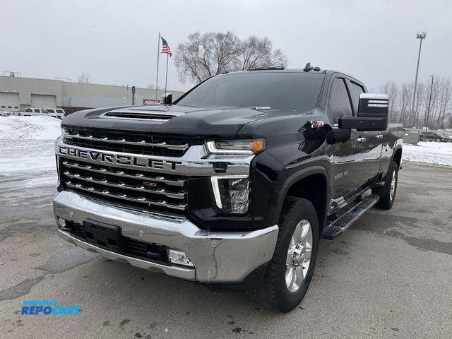 Lot 2-46998 - 2022 Chevrolet Silverado 3500HD LTZ Crew Cab Long Box Pickup Truck 4x4