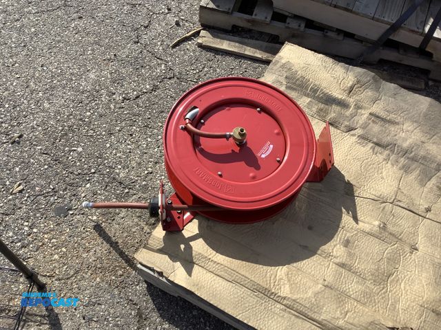 Lot 2-36713 - 18" Retractable Airhose Reel