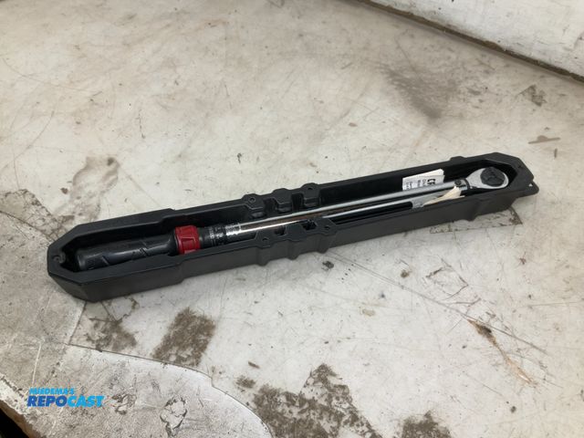 Lot 2-67480 - craftsman clicker style microtork wrench