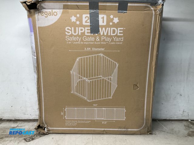 Lot 2-67034 - Regalo 2-IN-ONE Safety gate &amp; Play yard. Makes either a 28” tall, 3.5’ diameter play yard, or a ...