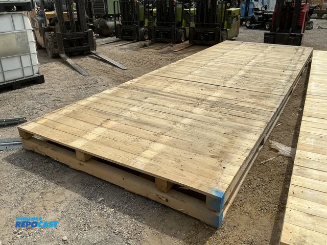 Lot 2-77835 - 18’8” Long x 6’7” Wide Instant Deck.