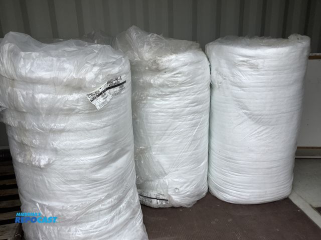 Lot 2-60881 - Lot of 4 rolls of barn insulation SMG-HI-8 1x50x600