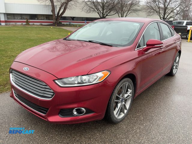 Lot 2-43579 - 2015 Ford Fusion Titanium AWD Sedan AWD