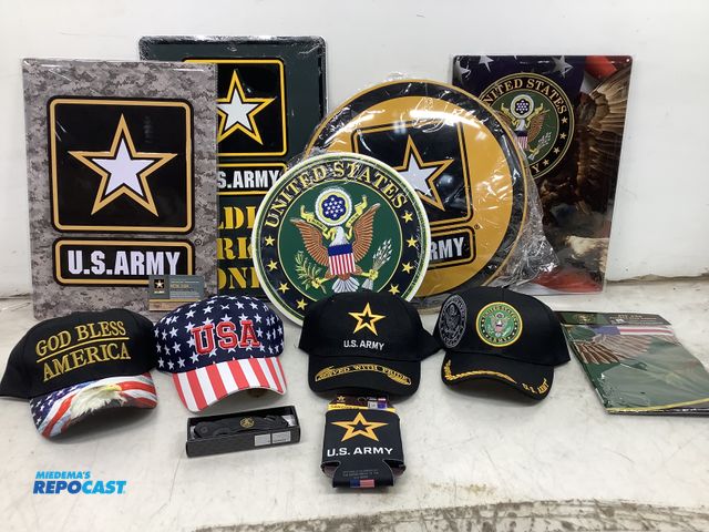 Lot 2-93313 - Lot of asst. US Army items