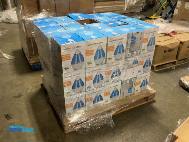 Lot 2-69546 - Lot of (60) Crane cool mist humidifiers