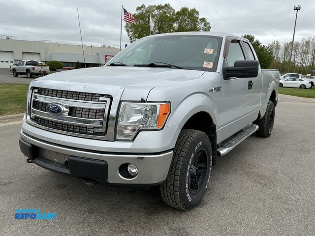 Lot 2-46564 - 2013 Ford F150 XLT Extended Cab Standard Box Pickup Truck 4x4
