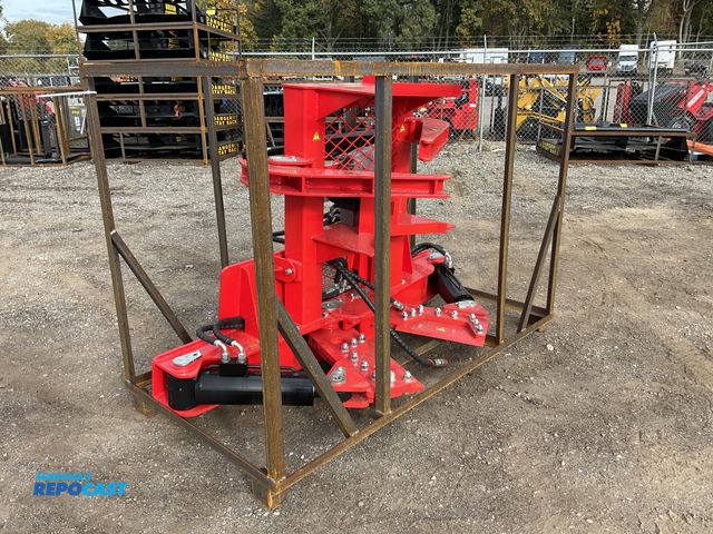 Lot 2-31588 - New AGROTK ECSSRB Skid Steer Tree Sheers Quick Attach Hydraulic Powered