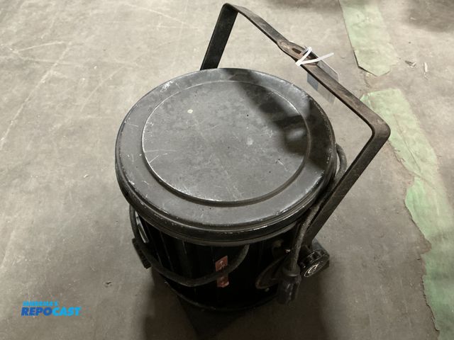 Lot 2-96374 - Ariel Davis 500 watt burn base light fixture