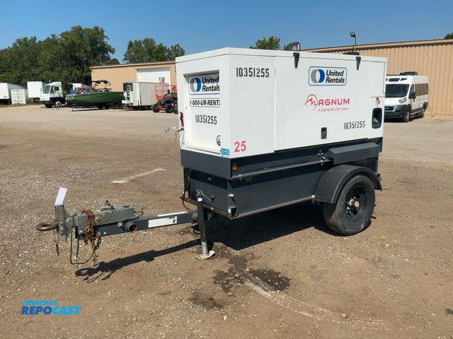 Lot 2-40627 - Magnum MMG25IF4 Towable Generator