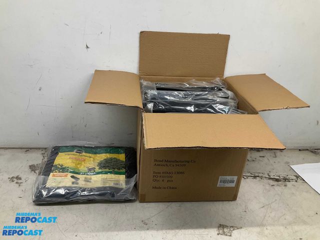 Lot 2-92484 - Lot of (6) packs of miracle-gro garden netting / deer fence 7’ x 100’