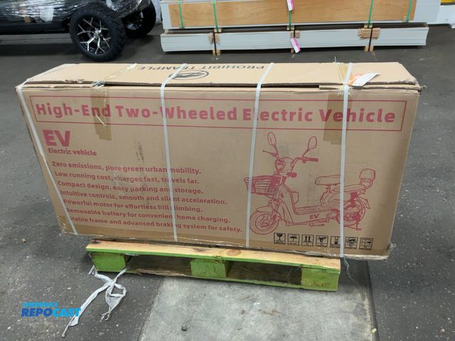 Lot 2-41159 - New SDLANCH EV Electric Scooter, Battery Operated, Steel Frame, Painted Plastic Shell, LED Running L...