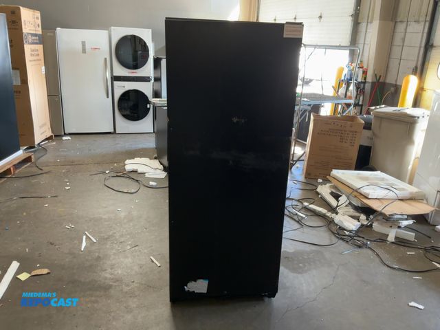 Lot 2-67708 - Scratch & Dent Vinotemp EL-300GFEB 300-Bottle Garage-Ready Dual-Zone Wine Cooler