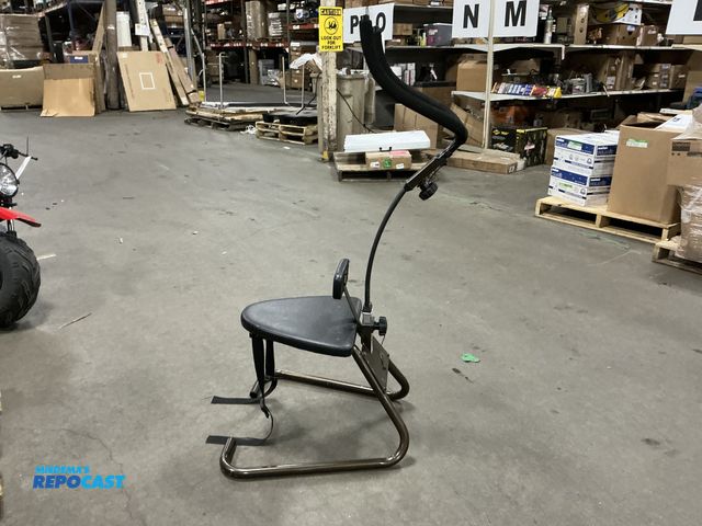 Lot 2-67991 - Vintage Exercise Seat, unknown make and model
