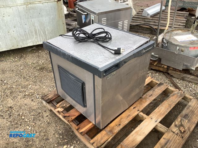Lot 2-93554 - Scotsman MC0522MA-1 22" Prodigy ELITE® Full Cube Ice Machine Head - 475 lb/24 hr, Air Cooled, 115v/1...