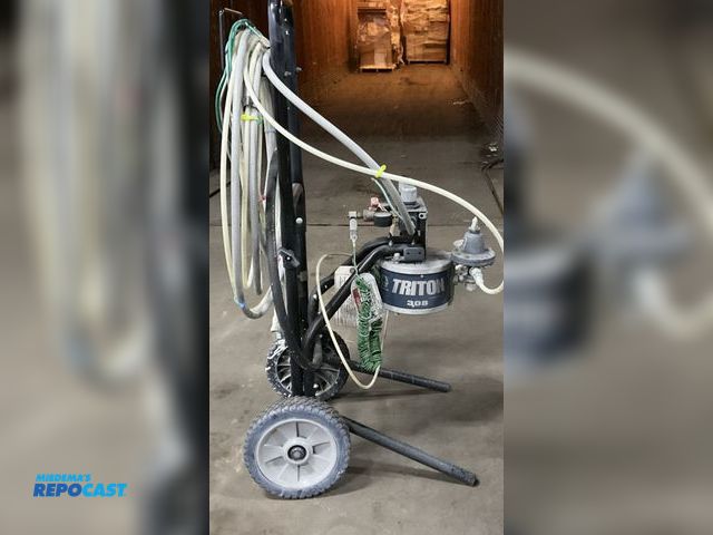 Lot 2-65602 - 1 Graco  308  Diaphragm airless sprayer  Graco portable airless paint sprayer with a Triton model 30...