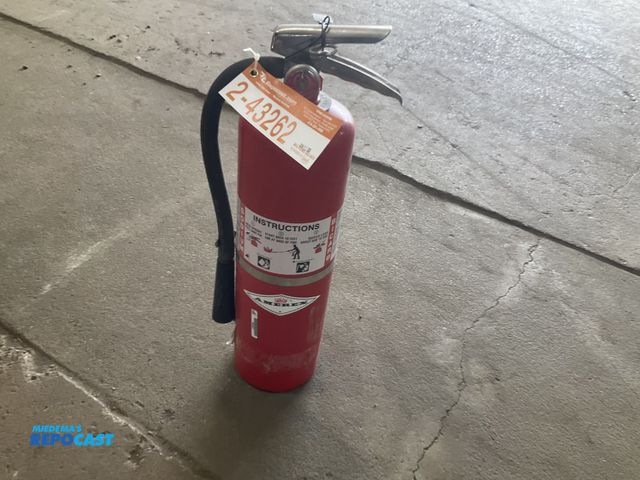 Lot 2-43262 - Amerex 10 lb dry chemical fire extinguisher, last inspected in 2025