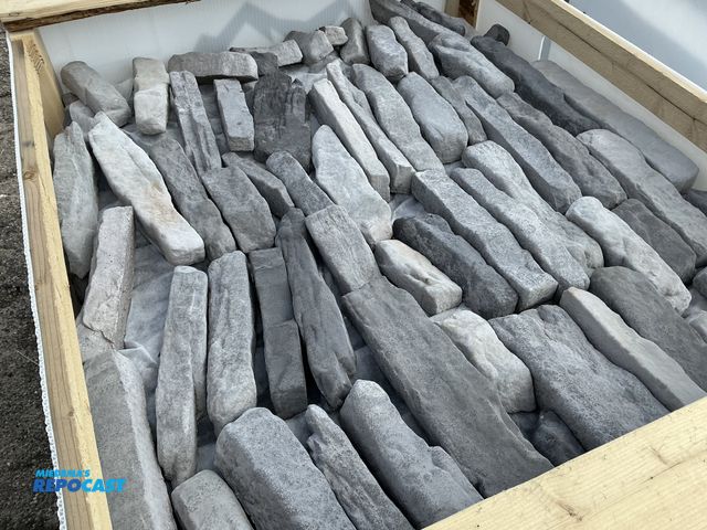 Lot 2-34952 - Rustic Ledgestone sierra gray flats 100 sq ft