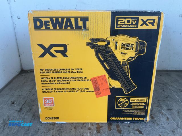 Lot 2-95197 - Dewalt 20-Volt 30° Cordless Framing Nailer (Tool-Only)